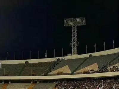 بازدید میدانی بازرسان سازمان بازرسی از ورزشگاه آزادی در پی قطع برق در جریان مسابقه ایران و امارات