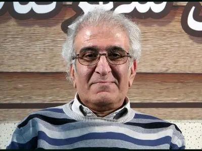 وقتی همه مسائل مملکت حل شد، به کپی‌رایت فکر می‌کنند