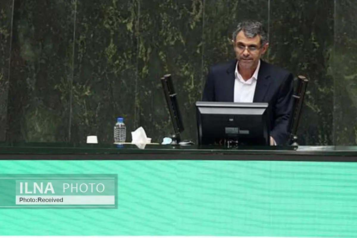 قیمت‌ها ساعتی افزایش می‌یابد و دولت برنامه‌ای برای کنترل تورم ندارد