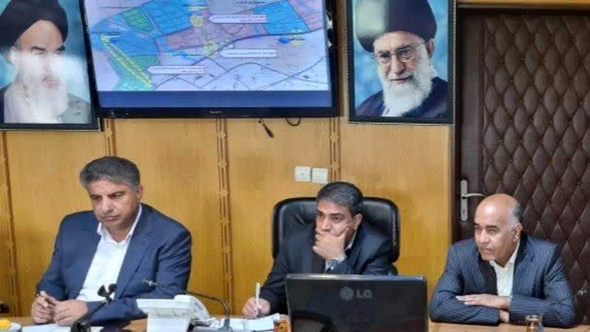 بررسی موانع پروژه آبرسانی به سایت نهضت ملی مسکن بندرعباس