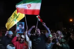 تفکیک لبنان از معادلات منطقه؛ حمایت از حاکمیت یا کاهش قدرت چانه‌زنی؟