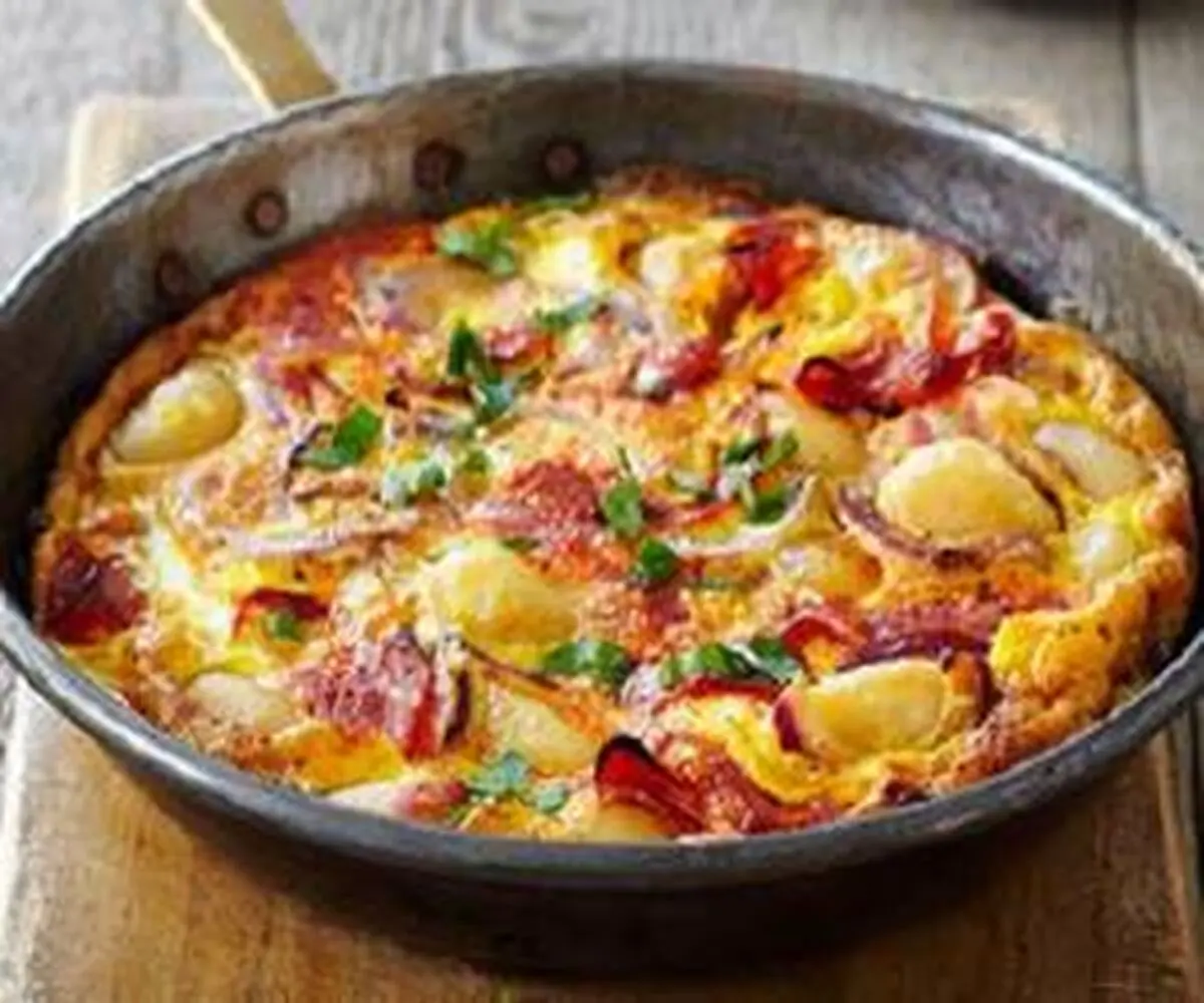طرز تهیه املت سیب زمینی اسپانیایی
