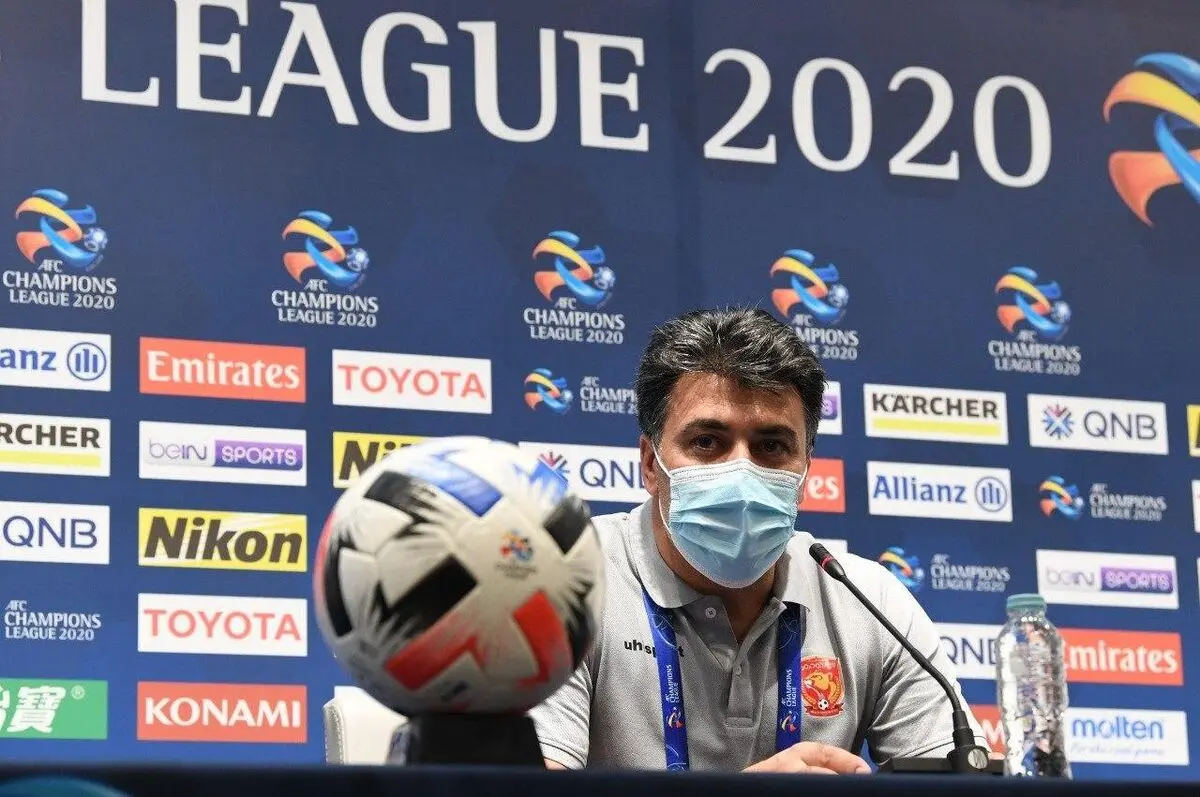 این برنامه‌هایی که دارد پخش می‌شود فقط برای استقلال و پرسپولیس است