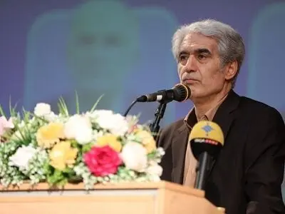 در حوزه علم استاندارد «فقیر» محسوب می‌شویم