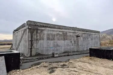 احداث مخزن ۵۰۰ مترمکعبی آب در شهرک خاتم‌الانبیاء رویدر