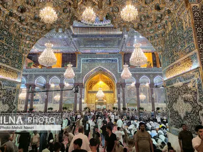 عبور موشک‌ها از فراز گنبد طلایی حرم سیدالشهدا (ع) در کربلا + فیلم