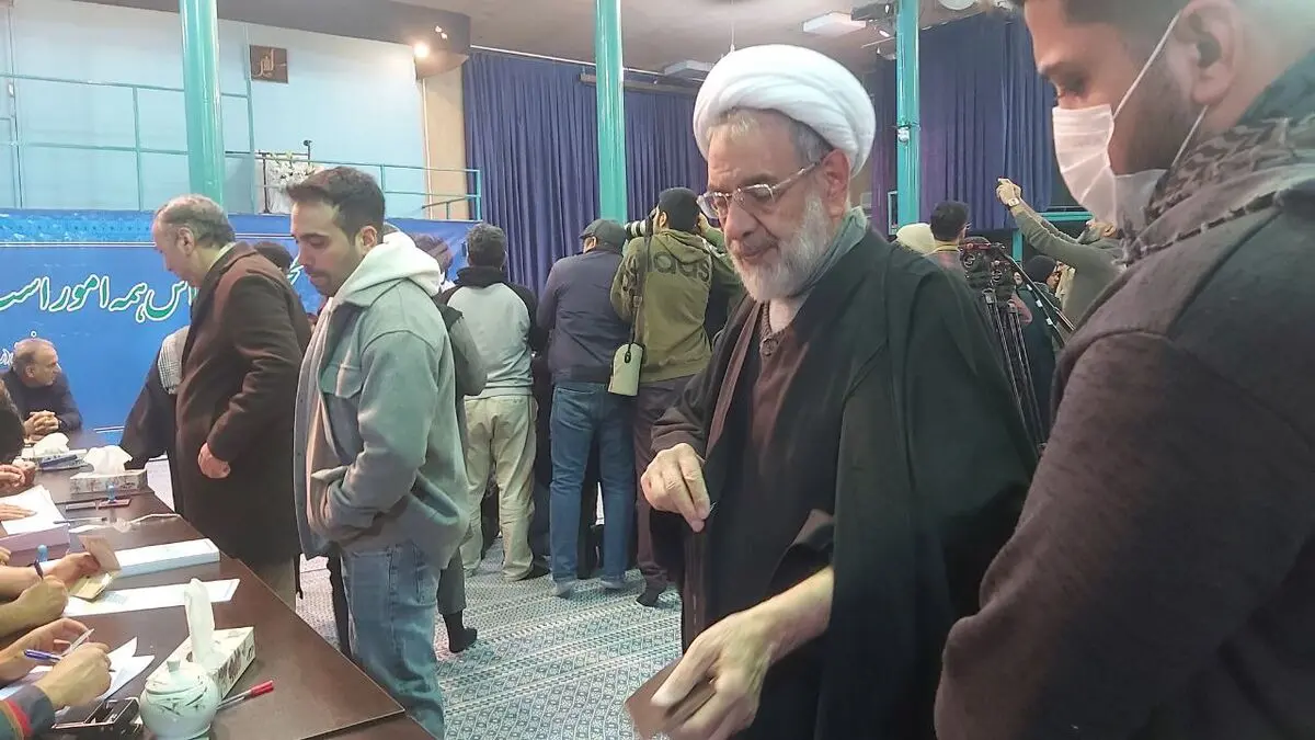 حضور شیخ قدرت علیخانی در حسینیه ارشاد