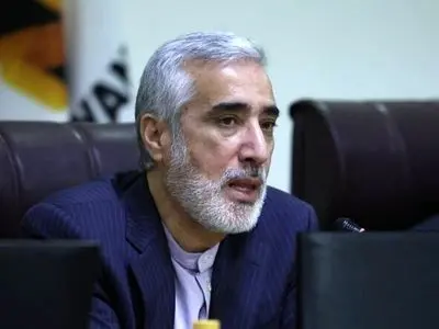 تسویه بخشی از مطالبات تجهیزات پزشکی تا پایان سال / رایزنی با بانک مرکزی برای تامین ارز