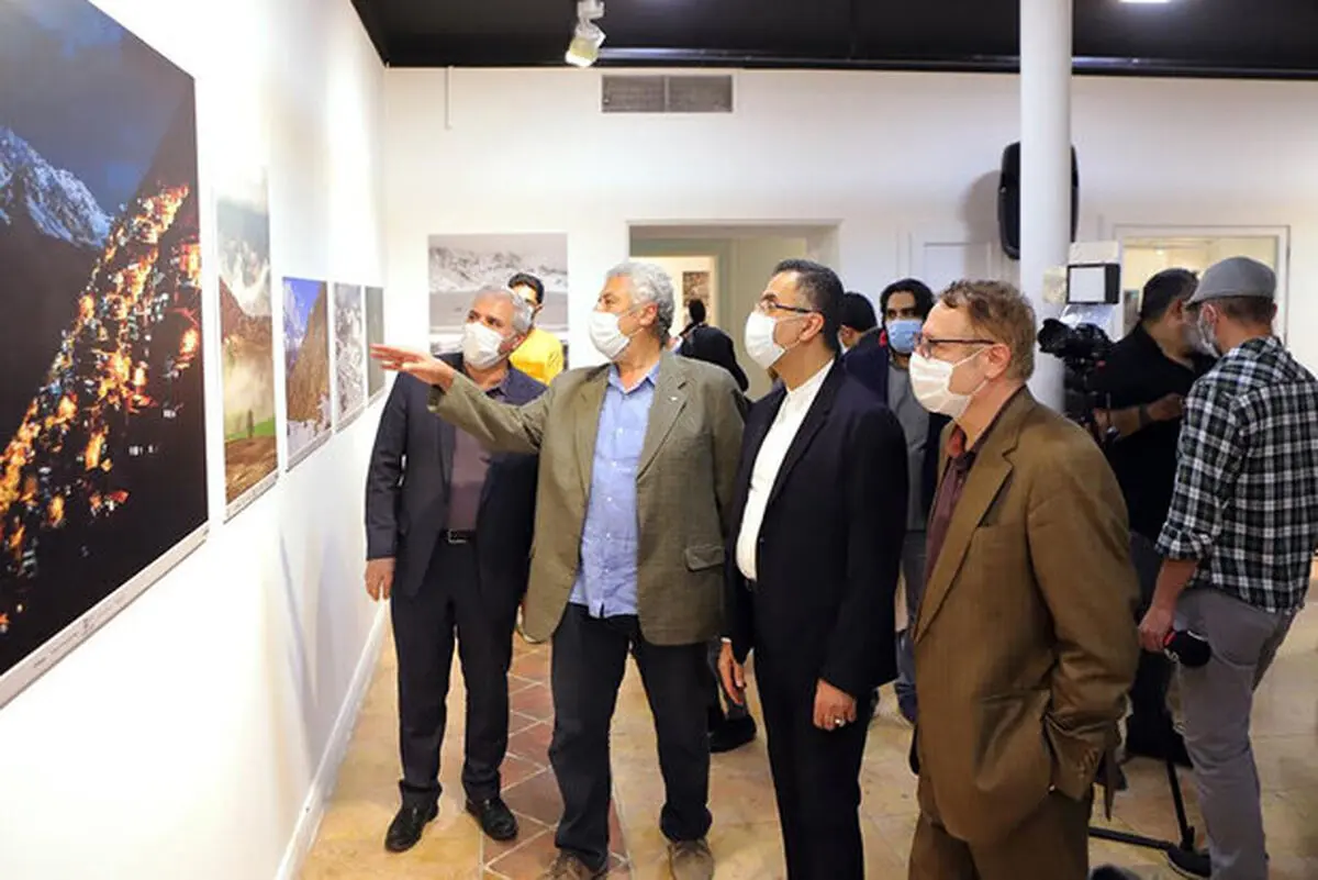 نمایشگاه «اورامان: دامان آسمان» افتتاح شد