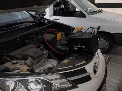 چگونه باتری خودرو را در پارک طولانی‌مدت حفظ کنیم؟
