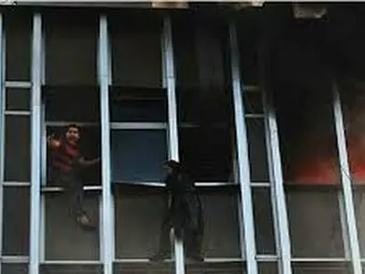 شهرداری تهران مقصر کشته شدن دو کارگر در آتش‌سوزی خیابان جمهوری