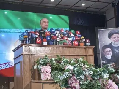 امیدوارم در صورت خدمت‌گزاری برای مردم، بتوانم به قانون اساسی عمل کنم