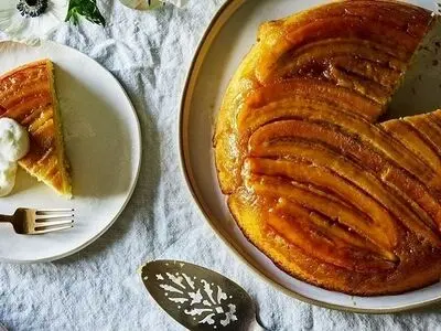 طرز تهیه کیک موز کاراملی