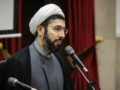 دانشجویان نخبه و جوان در فضای مجازی مورد حمله بیشتری قرار دارند