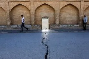 تخلیه کامل شهرک مسکونی اصفهان به دلیل فرونشست