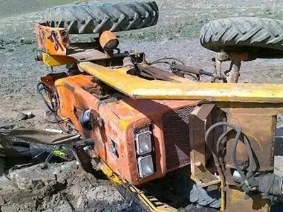 مرگ کارگر کشاورزی بر اثر واژگونی تراکتور