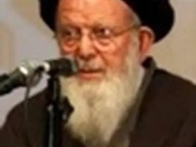 قرآئت قرآن و حساب‌رسی اعمال از راه‌های تقرب به درگاه الهی