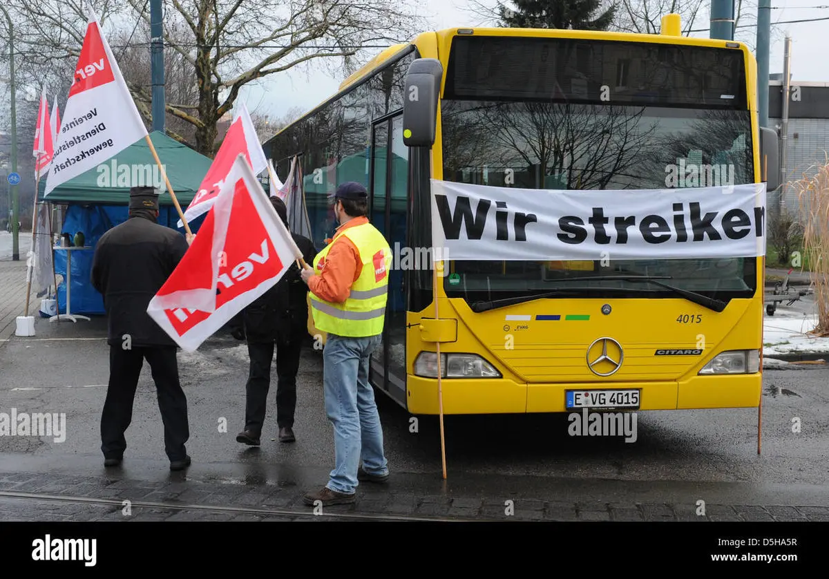 پیوستن کارگران بخش حمل و نقل آلمان به اعتصاب کشاورزان