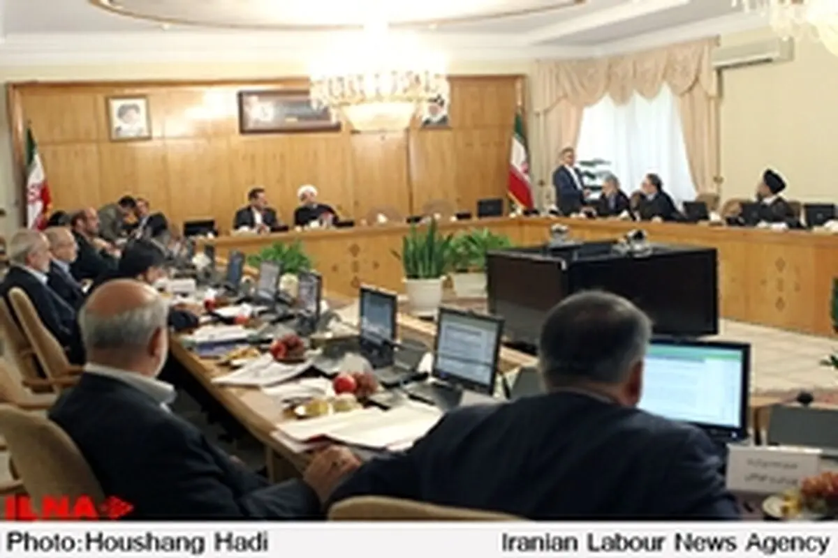 در مذاکرات در کنار لبخند، کمربند‌ها را محکم می‌بندیم