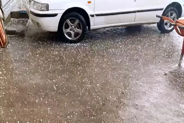 بارش تگرگ در قوشاچای «میاندوآب» + فیلم