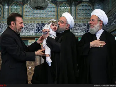 تصاویر حضور رئیس‌جمهور در حرم عبدالعظیم حسنی در عزاداری روز عاشورا