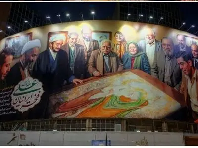 تصویر محسن چاوشی بر دیوارنگاره میدان ولیعصر(عج)/ علی فخر ایرانیان