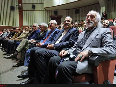 از بررسی شیوه نشستن خواننده در کنار گروه تا یک راه مهم مقابله با تکرار در آوازخوانی