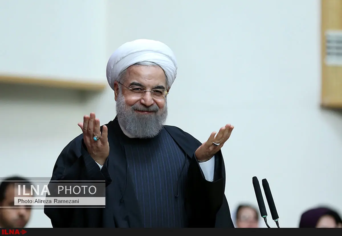 شهدا و ایثارگران آموزگاران درس فداکاری و ایثار هستند
