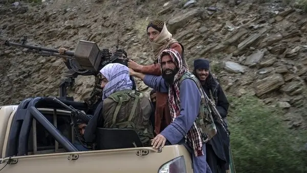 از زمان به قدرت رسیدن طالبان، شمار زیادی از غیرنظامیان در افغانستان کشته و زخمی شده‌اند
