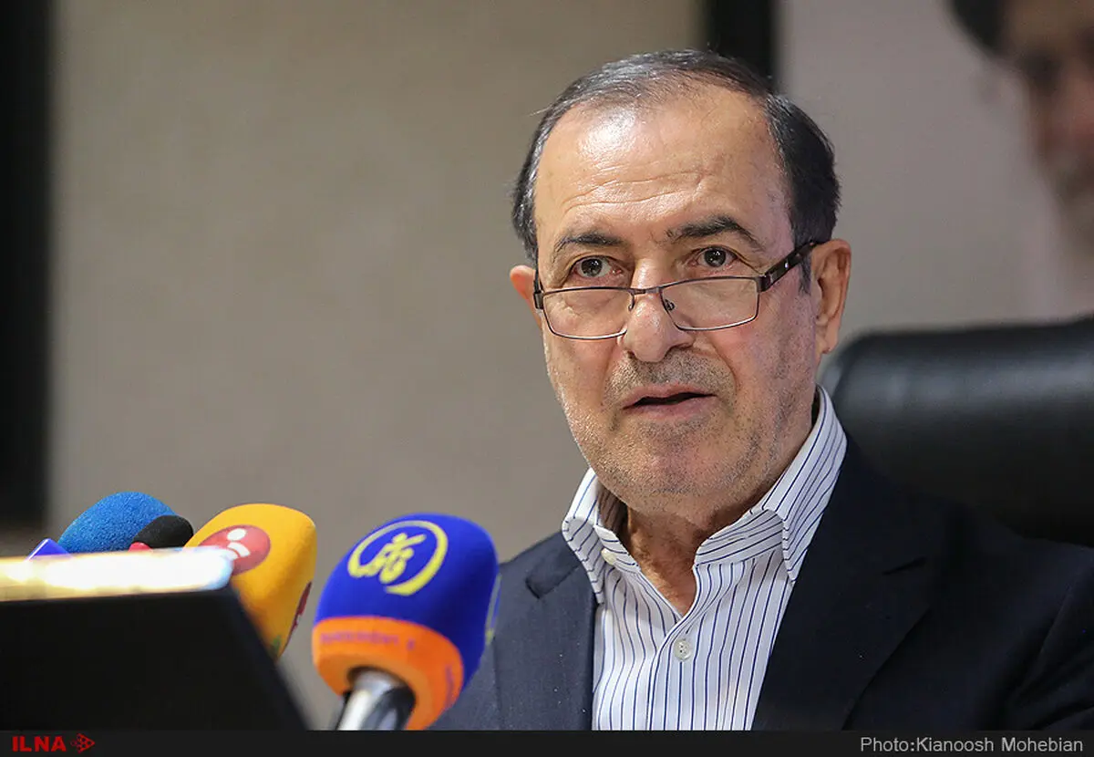 انتقاد از حکم شلاق رئیس شورای شهر یزد/ محدودیت‌ها بی‌ارتباط با دفاع از سپنتا نیکنام نیست
