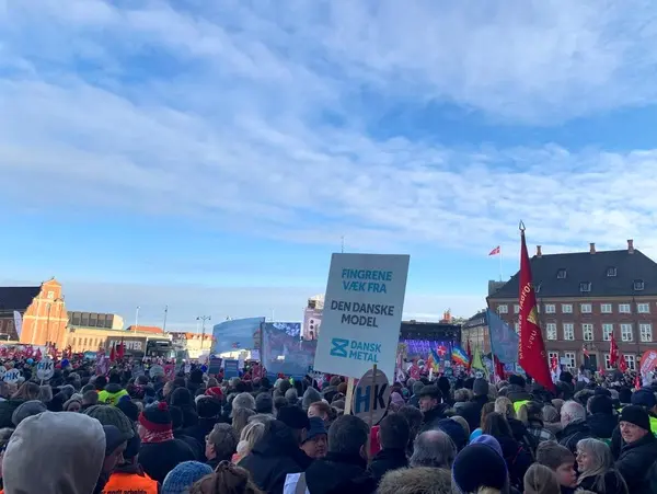 هزاران کارگر دانمارکی به لغو تعطیلات عمومی اعتراض کردند