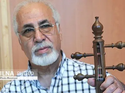 نوازندگی شکلی نمایشی پیدا کرده/ معیارهای ذهنی جامعه به لحاظ موسیقایی بهم ریخته‌ است/ نوآوری کار هرکسی نیست/ می‌خواستم به موسیقی کلاسیک ایرانی وفادار باشم