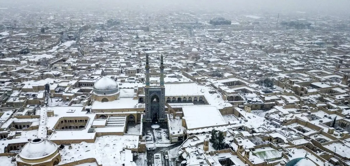 یزد سفید پوش می‌شود؛ برف، کولاک و افت شدید دما در راه استان یزد