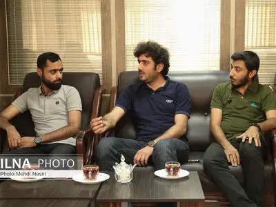 محمدرضا پهلوی اجازه استفاده از ارتش را نداشت/ شاه تحت فشار انگلیس، بحرین را واگذار کرد/ صداوسیما آرشیوش را رایگان به کسی نمی‌دهد
