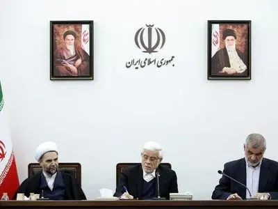 عارف: بخش خصوصی باید مسئولیت اجتماعی و ملی خود را فراموش نکند