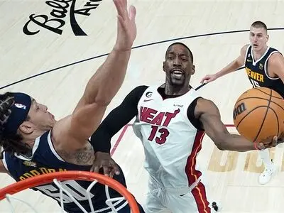 بسکتبال NBA؛ میامی دومین بازی فینال را برد تا امیدوار بماند