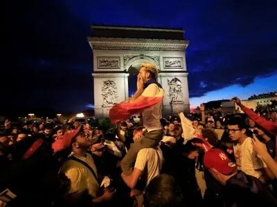 پیروزی تیم فوتبال فرانسه برای اقتصاد خوب است
