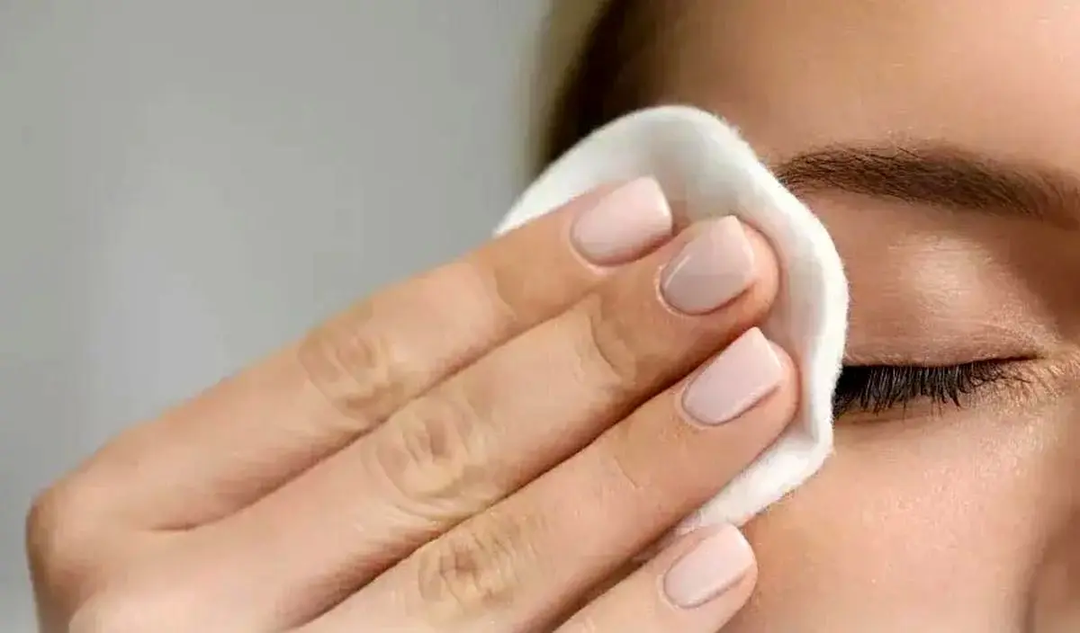 پاک کردن کرم ضدآفتاب از روی پوست