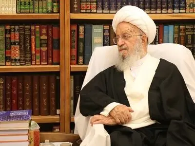هرگونه خدمت به قم خدمت به امام زمان(عج) و تشیع است