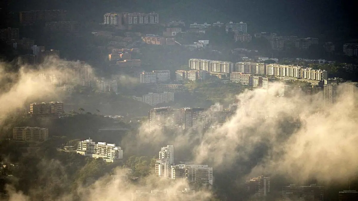 حمله نظامی آمریکا به ونزوئلا؛ ترامپ از بازداشت مادورو و همسرش خبر داد+ تصاویر