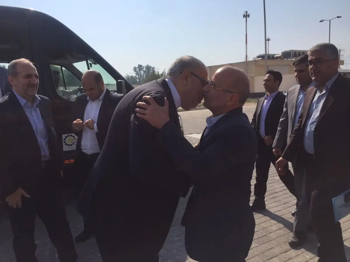 وزیر نفت وارد فرودگاه لامرد شد