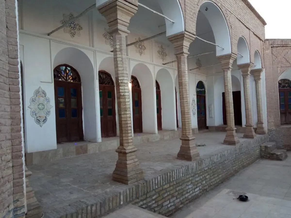 آغاز عملیات مرمتی خانه دینیار کرمان 