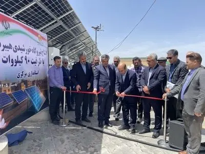 بهره‌برداری از 159 نیروگاه خورشیدی ادارات استان مرکزی