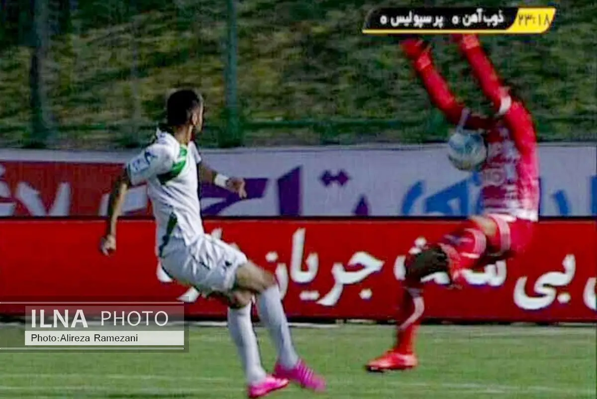 اخراج دروازه‌بان پرسپولیس اشتباه بزرگ جهانبازی بود/صادقی خطایی مرتکب نشد