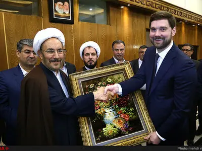 دیدار رئیس آژانس فدرال ملیت های فدراسیون روسیه با حجت الاسلام والمسلمین یونسی
