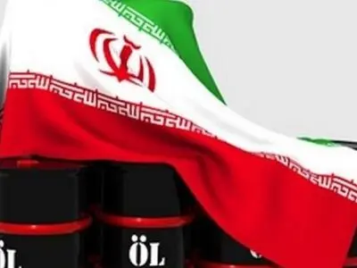 للمرة 12.. شرکة النفط الایرانیة تطرح الخام الخفیف ببورصة محلیة
