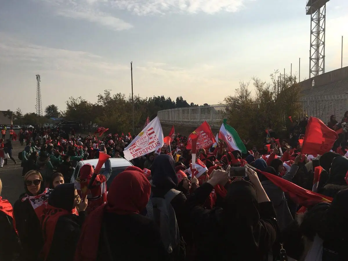 ورود بانوان به ورزشگاه آزادی جهت تماشای فینال لیگ قهرمانان آسیا