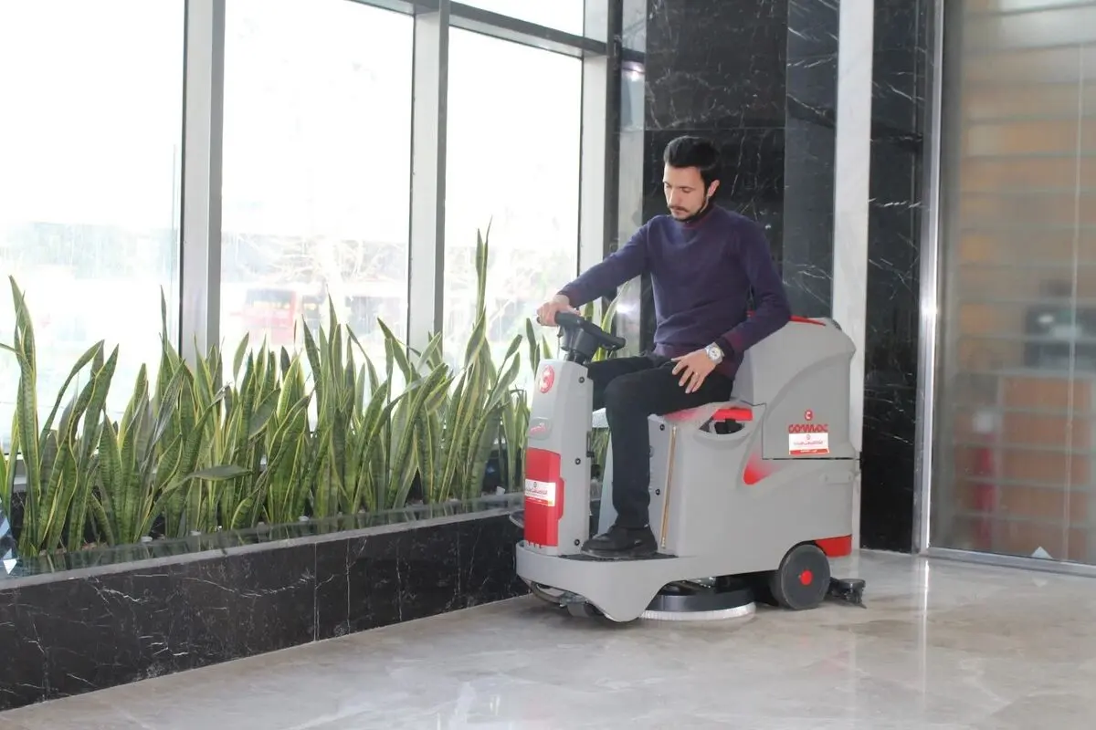 چرا برای شستشوی زمین باید از اسکرابر استفاده کنیم ؟