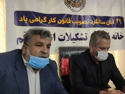 ساماندهی کارگران ساختمانی قم اجرا نشده است/ با برپایی دو چادر که طرح اجرا نمی‌شود