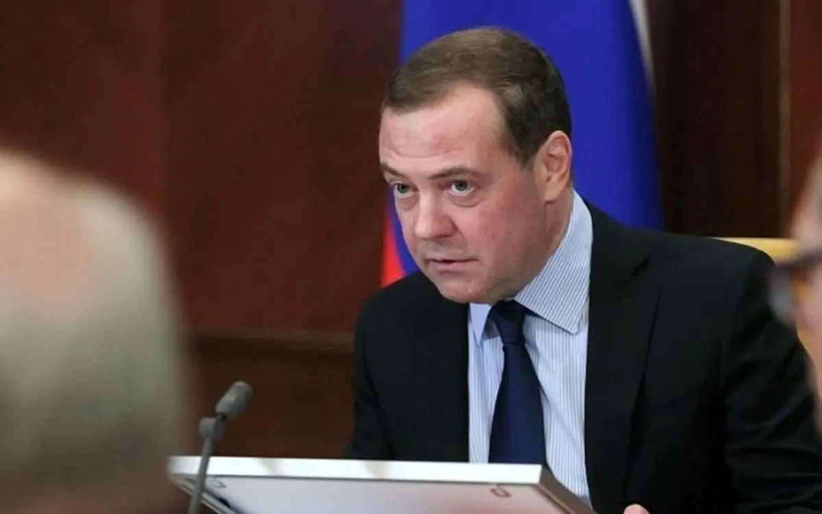 مدودف در پاسخ به کالاس: مبارزان روس بدون ویزا وارد اروپا خواهند شد